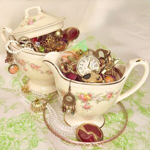 Mystery Jewelry Jar in '46 Antique Homer Laughlin Georgian Creamer & Sugar Bowl